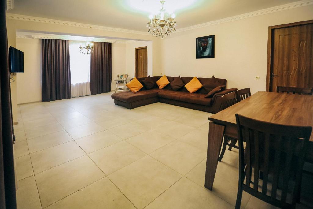 Bebo Babu Guest House คูทายสิ ภายนอก รูปภาพ